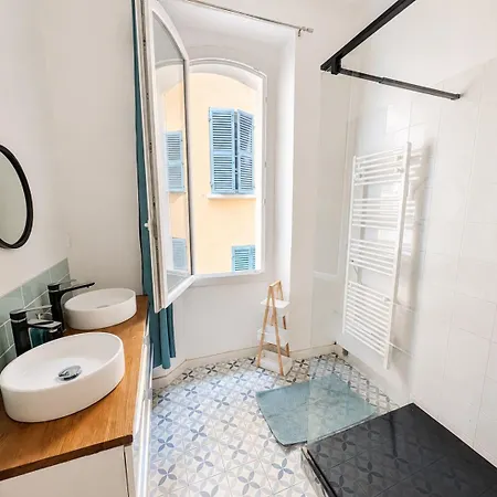 3 Centre Historique Apartamento Hyères
