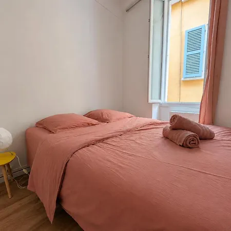 3 Centre Historique Apartamento Hyères